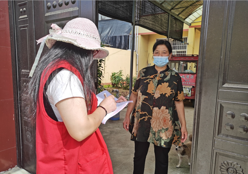 入户开展敲门行动.png